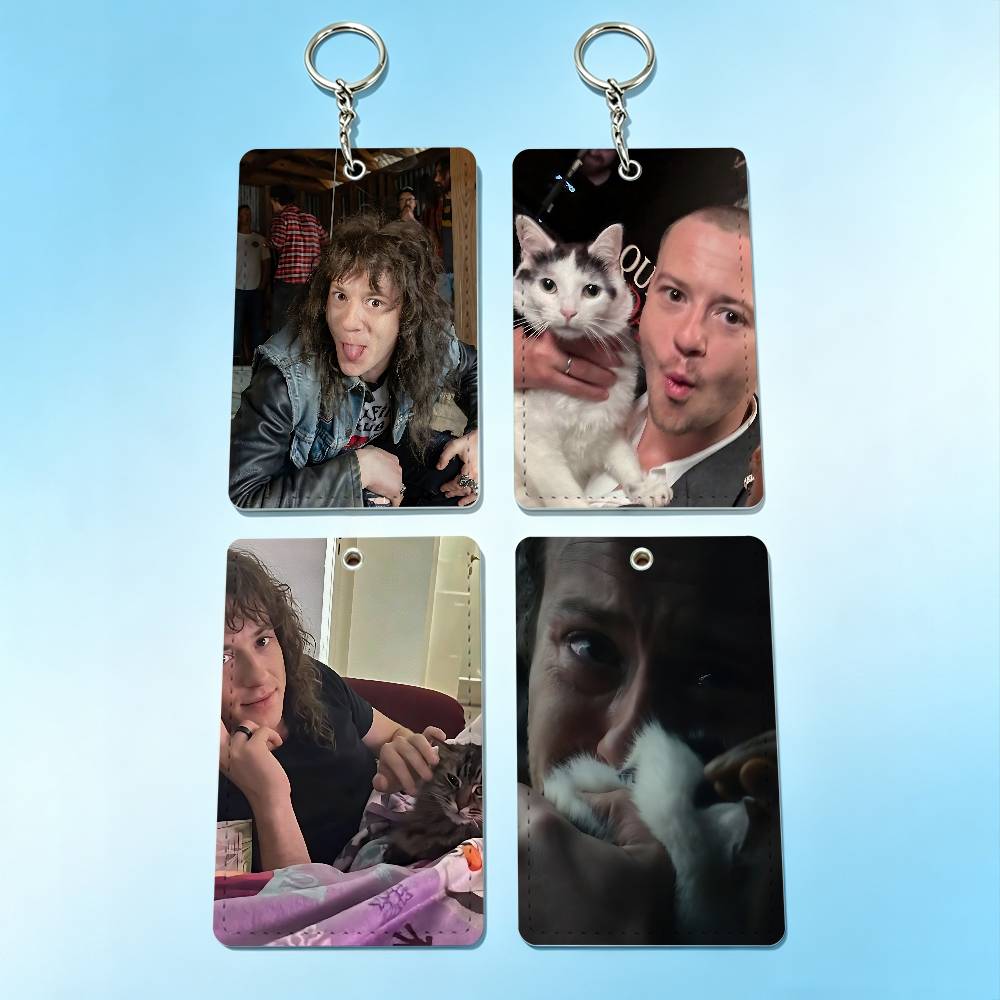 actor J-Joseph Quinn Cat Badge - Leather Work Is recension och pris